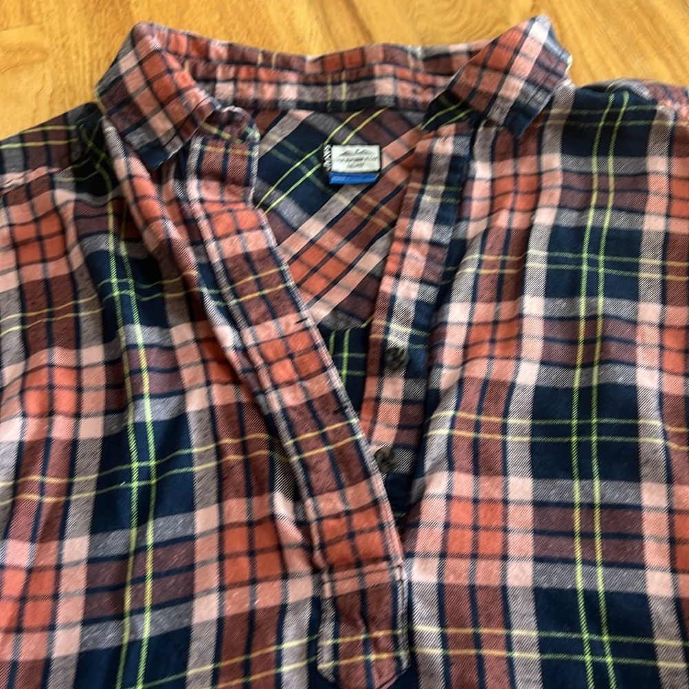 KAVU Pull-Over Lightweight Plaid Shirt, Size Medium - Picture 3 of 8